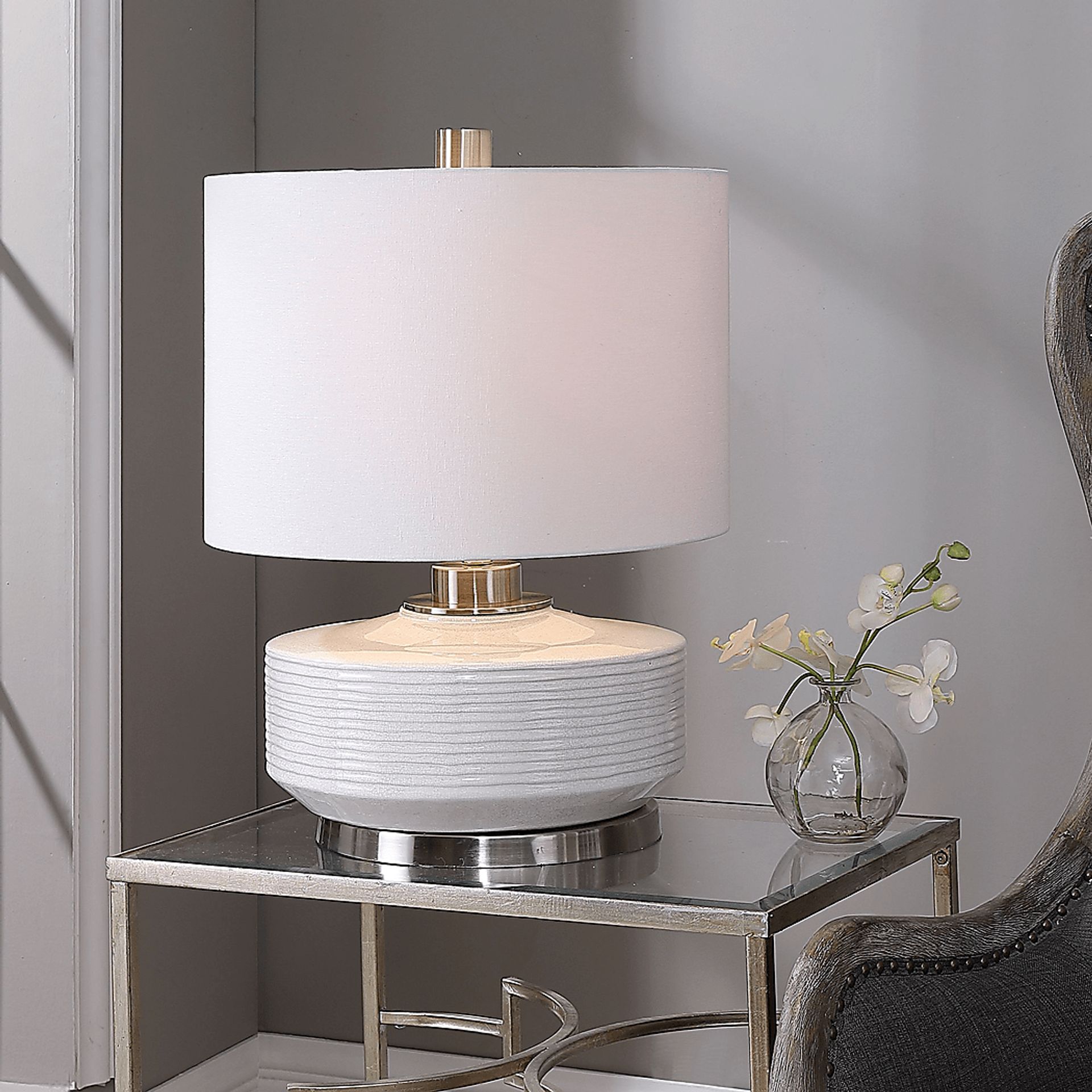 Garden Farm Ivory Lamp - Image 4