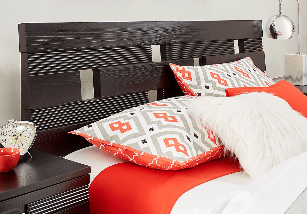 Gardenia Black 5 Pc Queen Platform Bedroom Rooms To Go