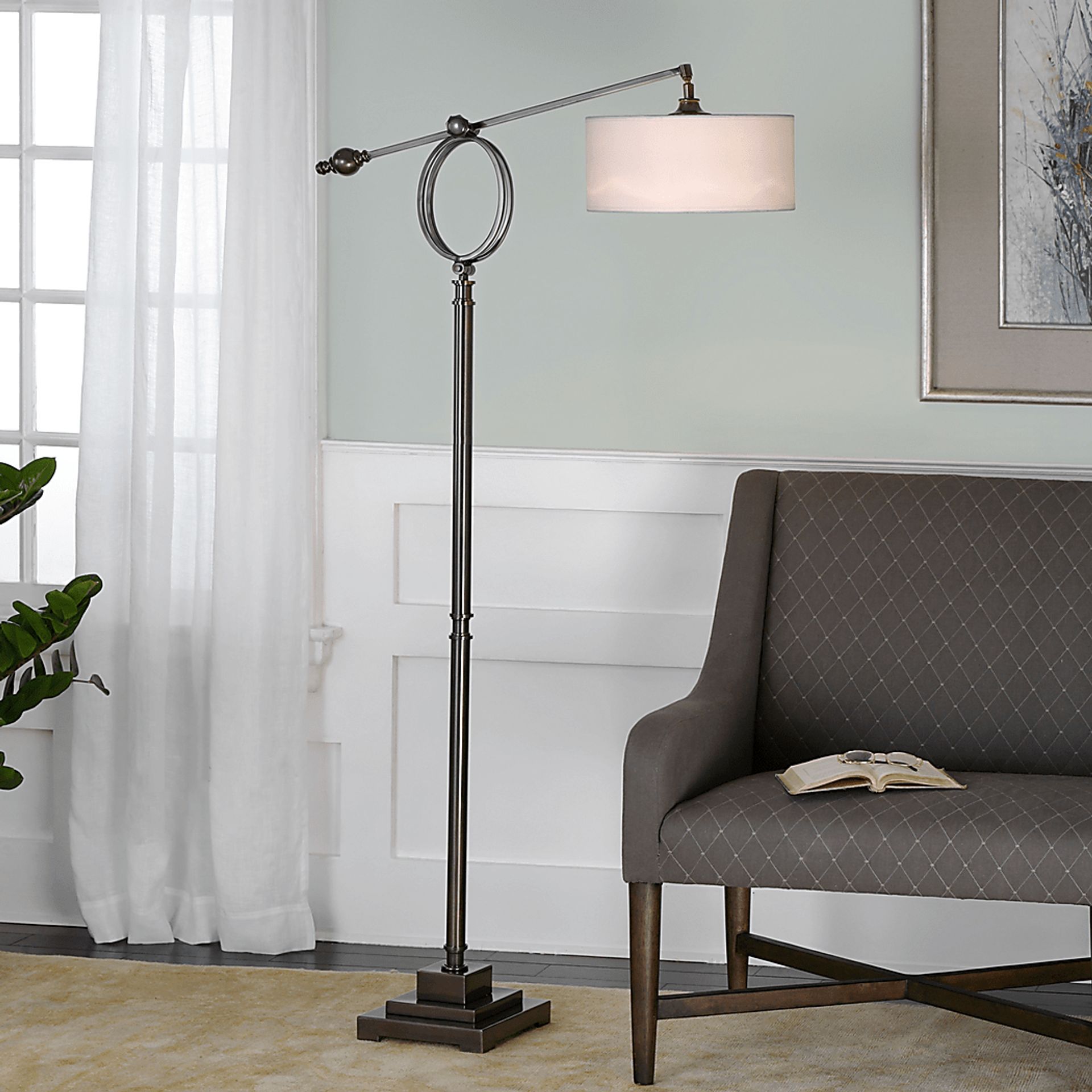 Gardenia Joy Bronze Floor Lamp - Image 2