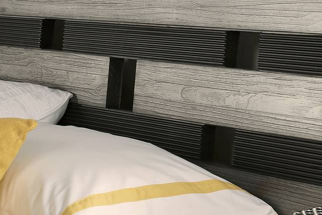 Gardenia Silver 5 Pc Queen Platform Bedroom - Thumbnail - Image 4