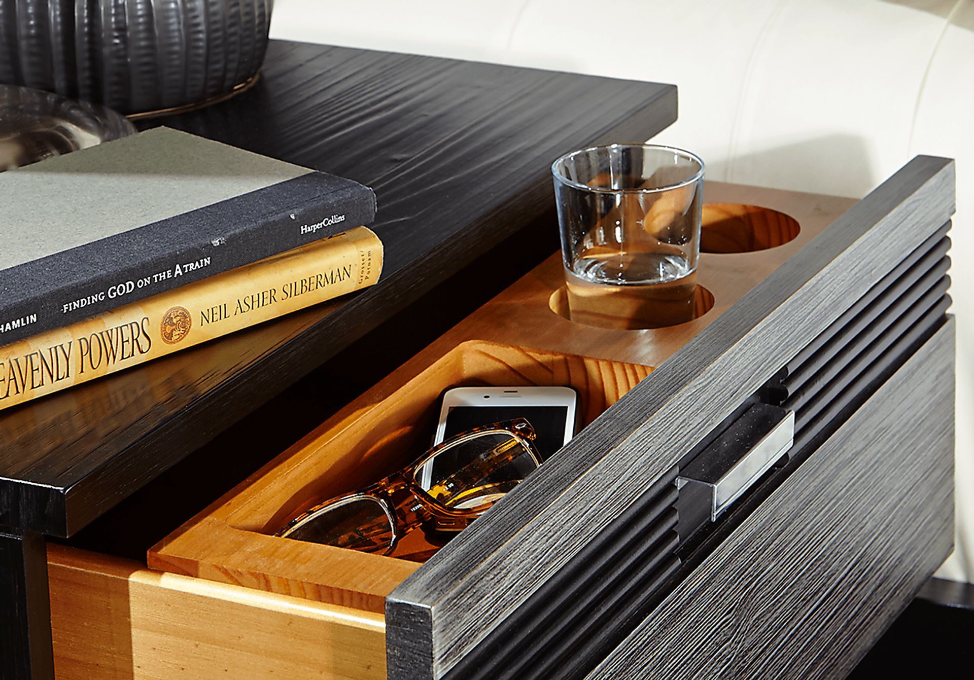 Gardenia Silver Nightstand - Image 4