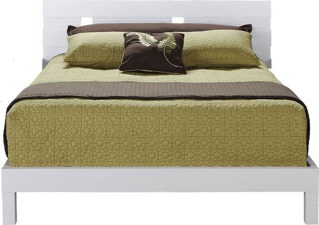 Gardenia White 3 Pc Queen Bed - Thumbnail - Image 1