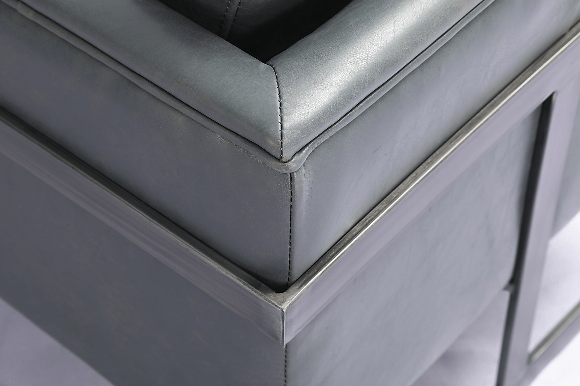 Gardenside Gray Accent Chair - Image 6