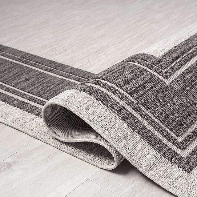 Garlaba Ivory 5' x 7' Indoor/Outdoor Rug - Thumbnail - Image 3