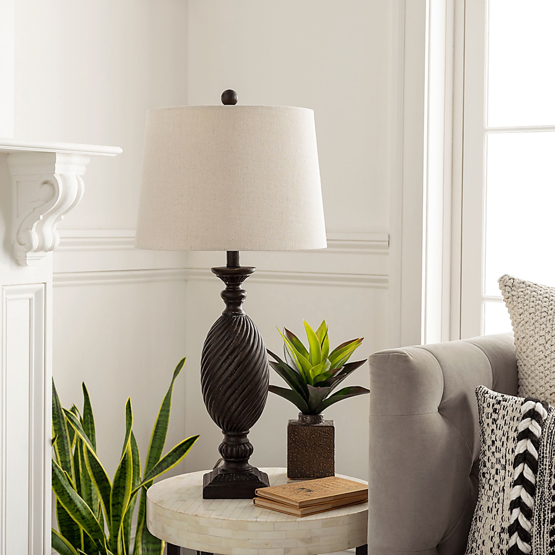 Garlinghouse Black Lamp - Image 6