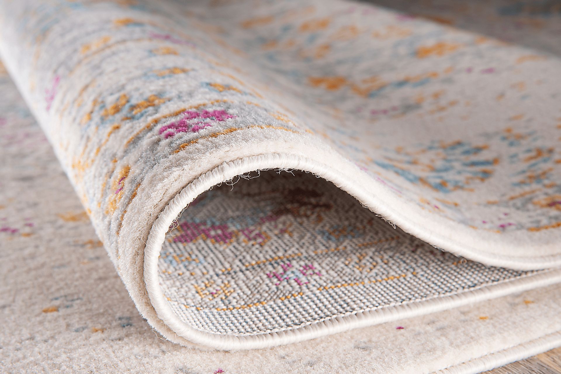 Garlon Cream 8' x 10' Rug - Image 3