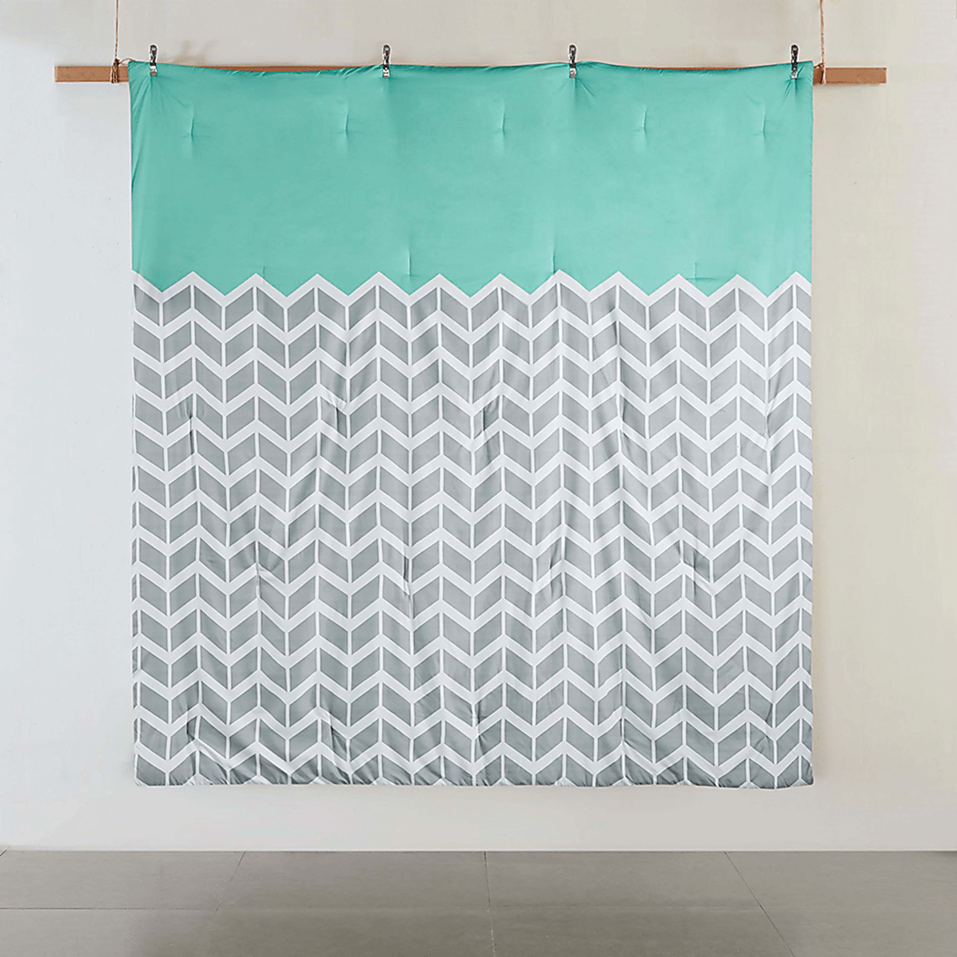 Geany Blue King Comforter Set - Image 16