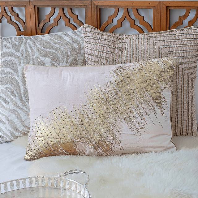 Gemrover Blush Lumbar Pillow - Thumbnail - Image 2
