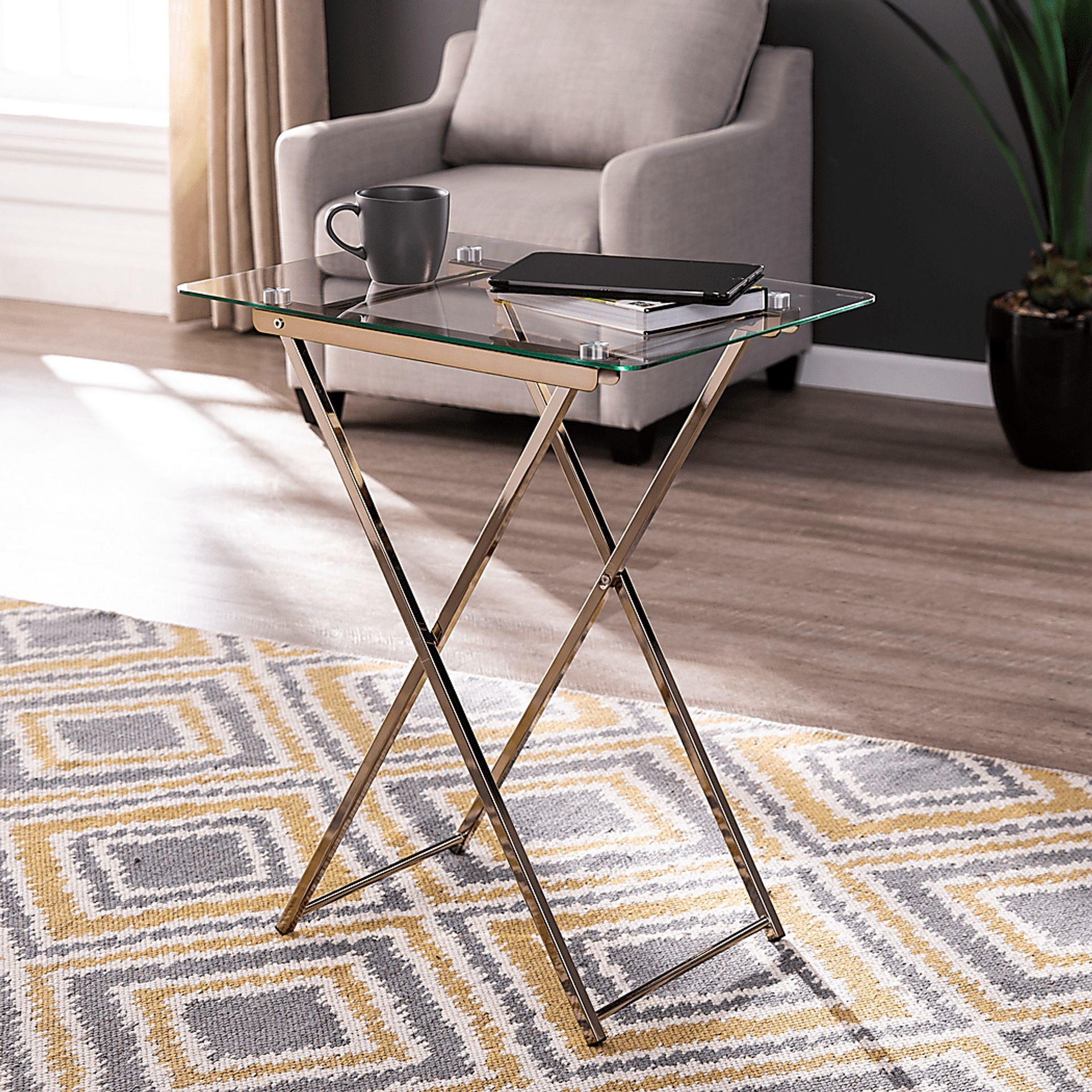 Gentillylane Champagne Accent Table - Image 4