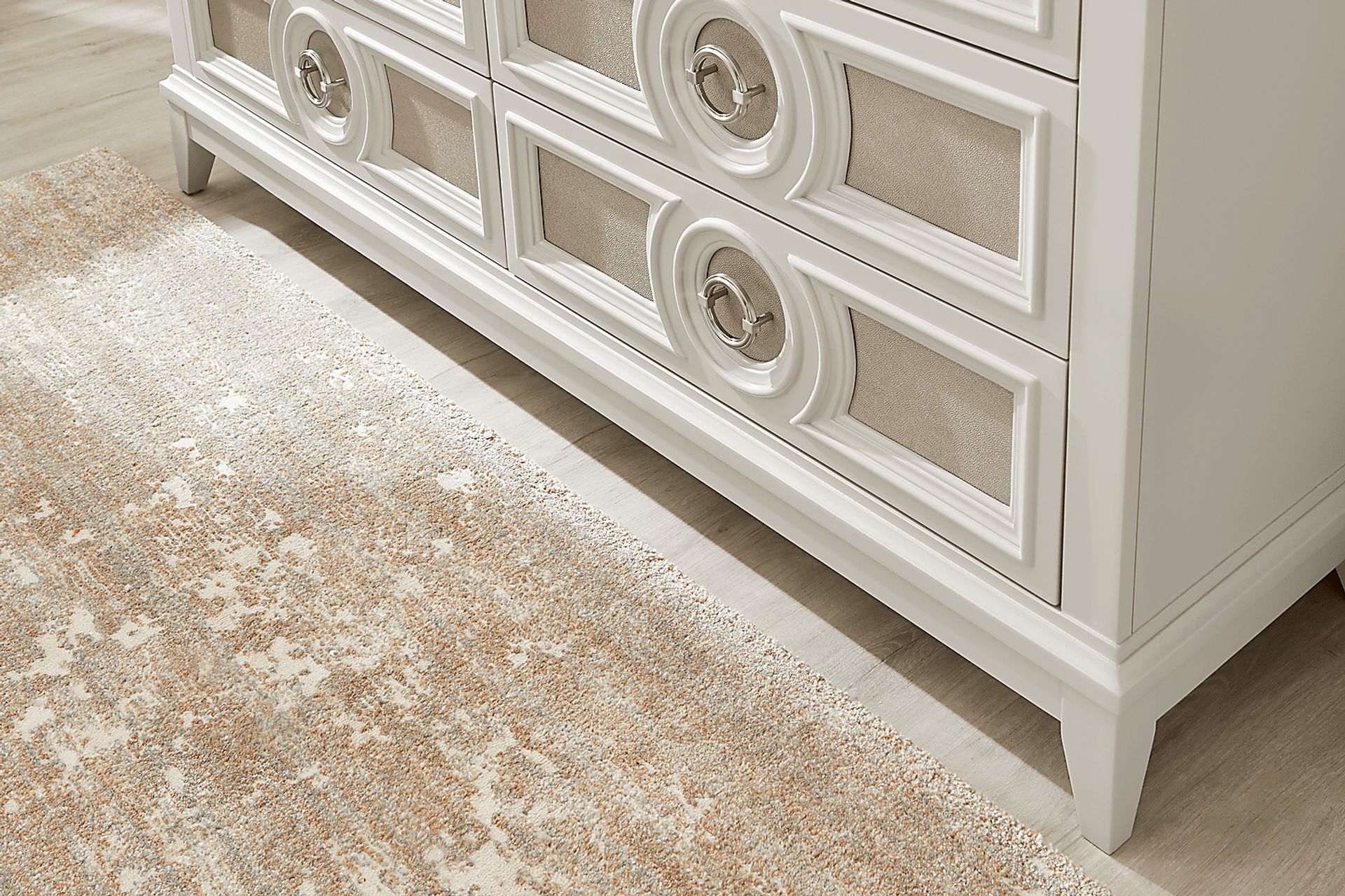 Gianna Lane Ivory 5 Pc Queen Panel Bedroom - Image 6