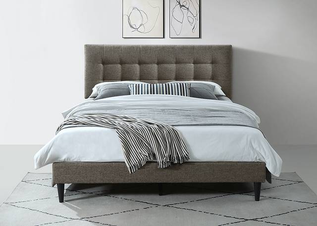 Gibney Brown King Bed - Thumbnail - Image 4