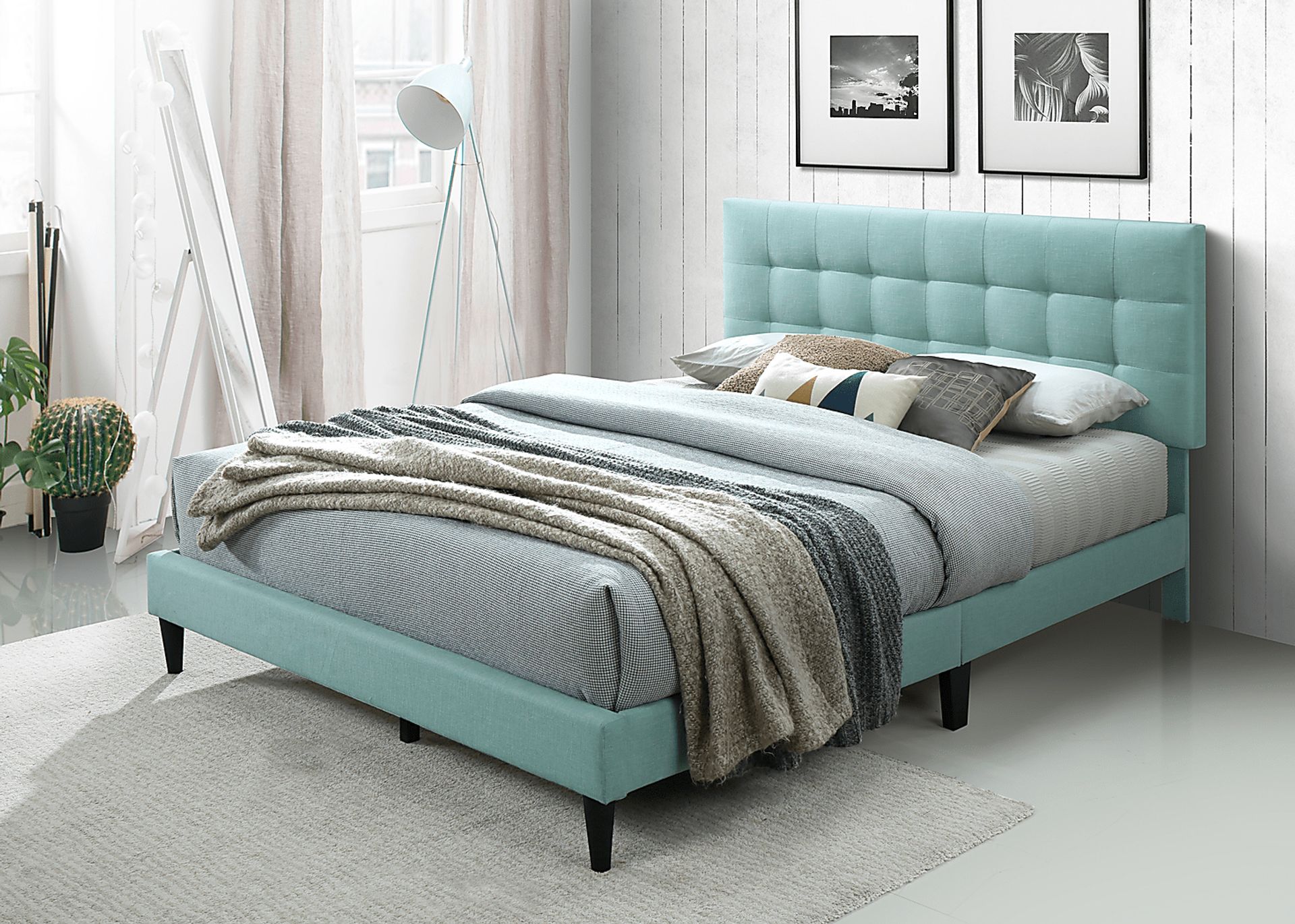 Gibney Green King Bed - Image 5