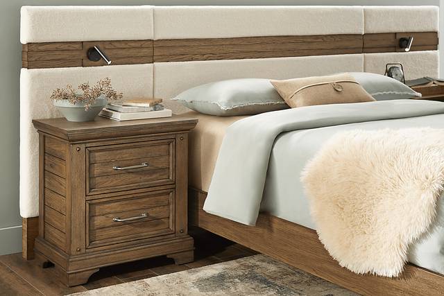 Gillon Ferry Beige 5 Pc Queen Upholstered Wall Bedroom - Thumbnail - Image 3
