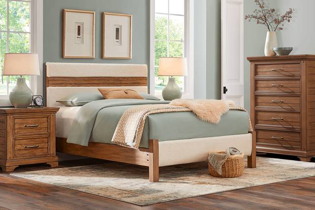 Gillon Ferry Brown 5 Pc Queen Upholstered Bedroom - Thumbnail - Image 1