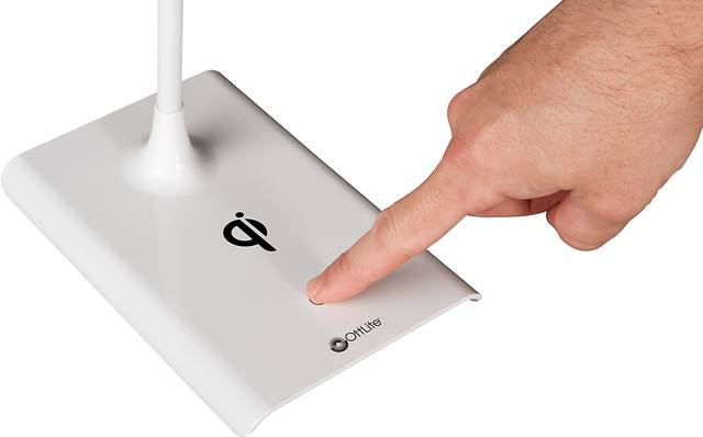Gilpin Gate White Lamp - Thumbnail - Image 8