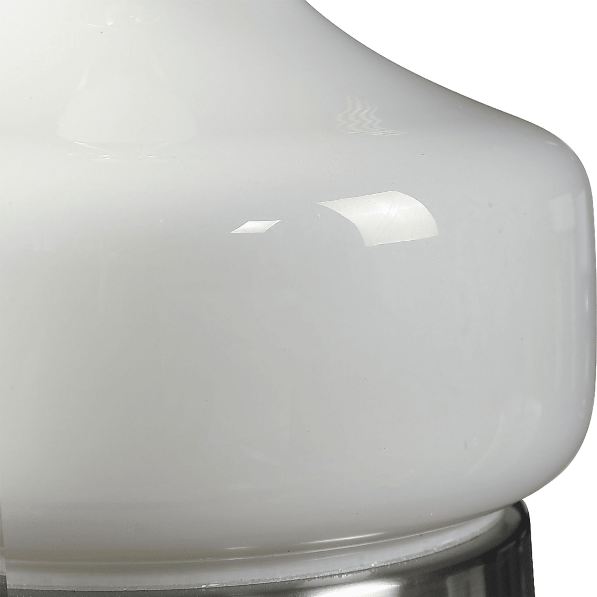 Gilroy Circle White Lamp - Image 2