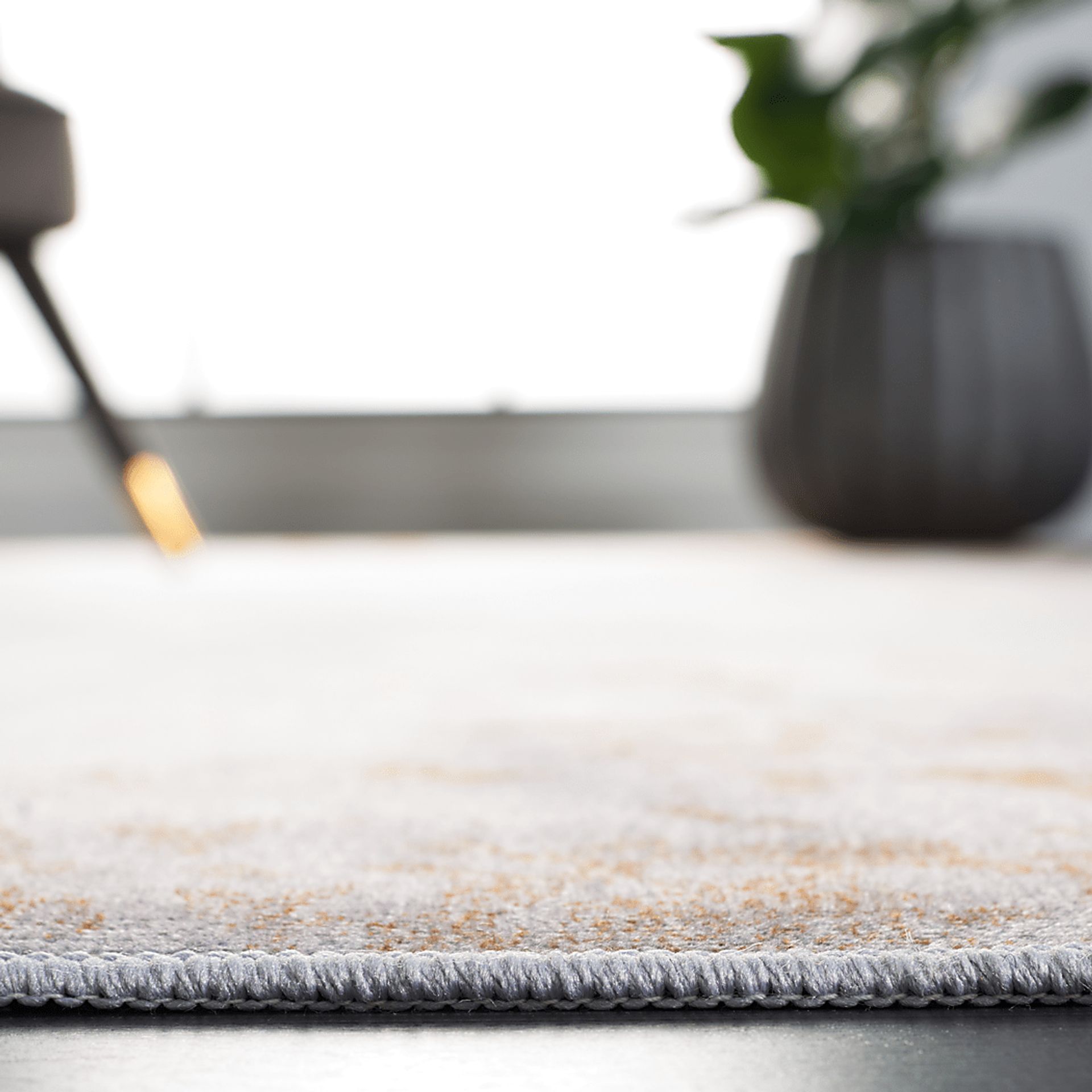 Girovi Gray/Rust 6' x 9' Rug - Image 6
