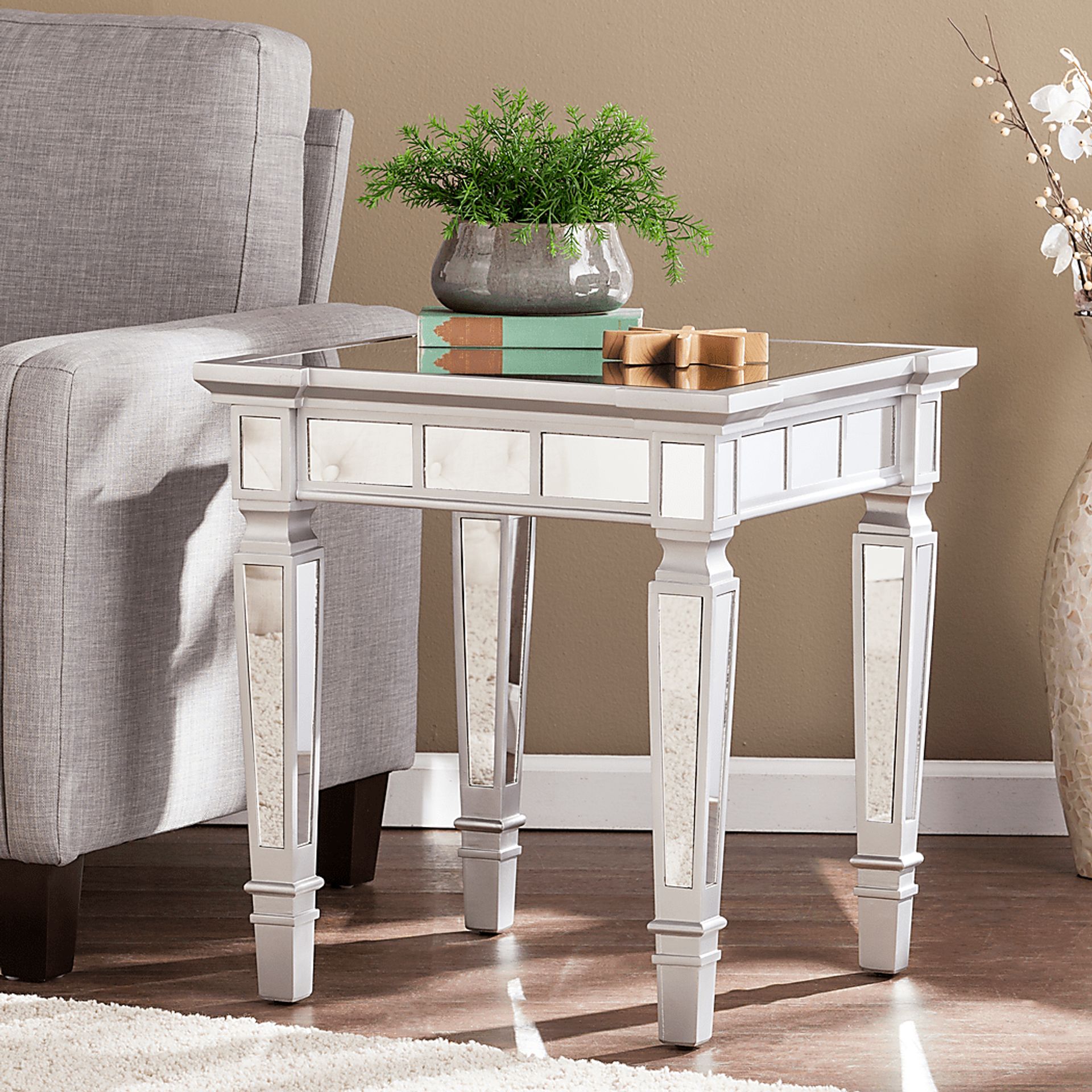 Gitre Silver End Table - Image 6