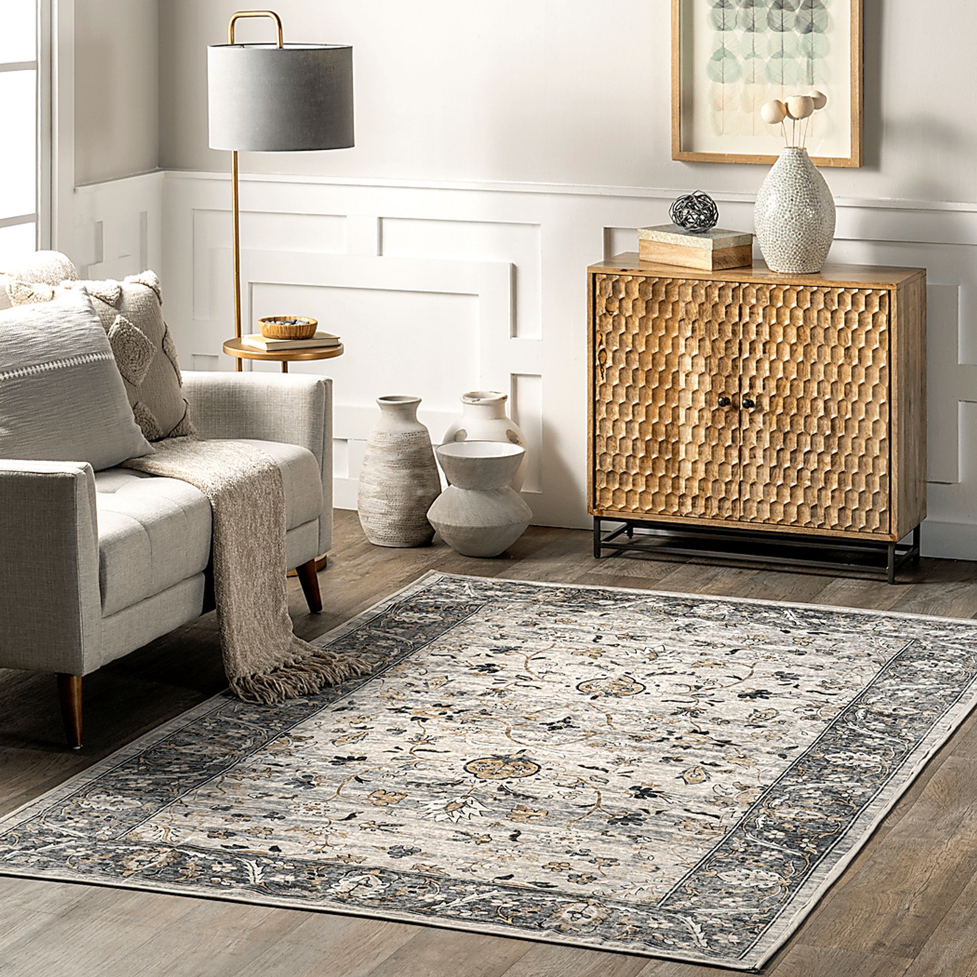 Gizane Gray 4' x 6' Rug - Image 2