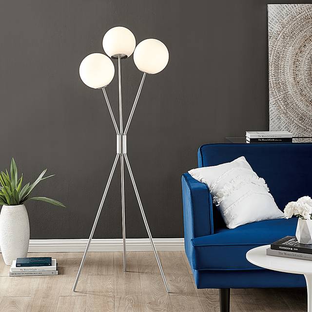 Glen Haven Court Silver Floor Lamp - Thumbnail - Image 3
