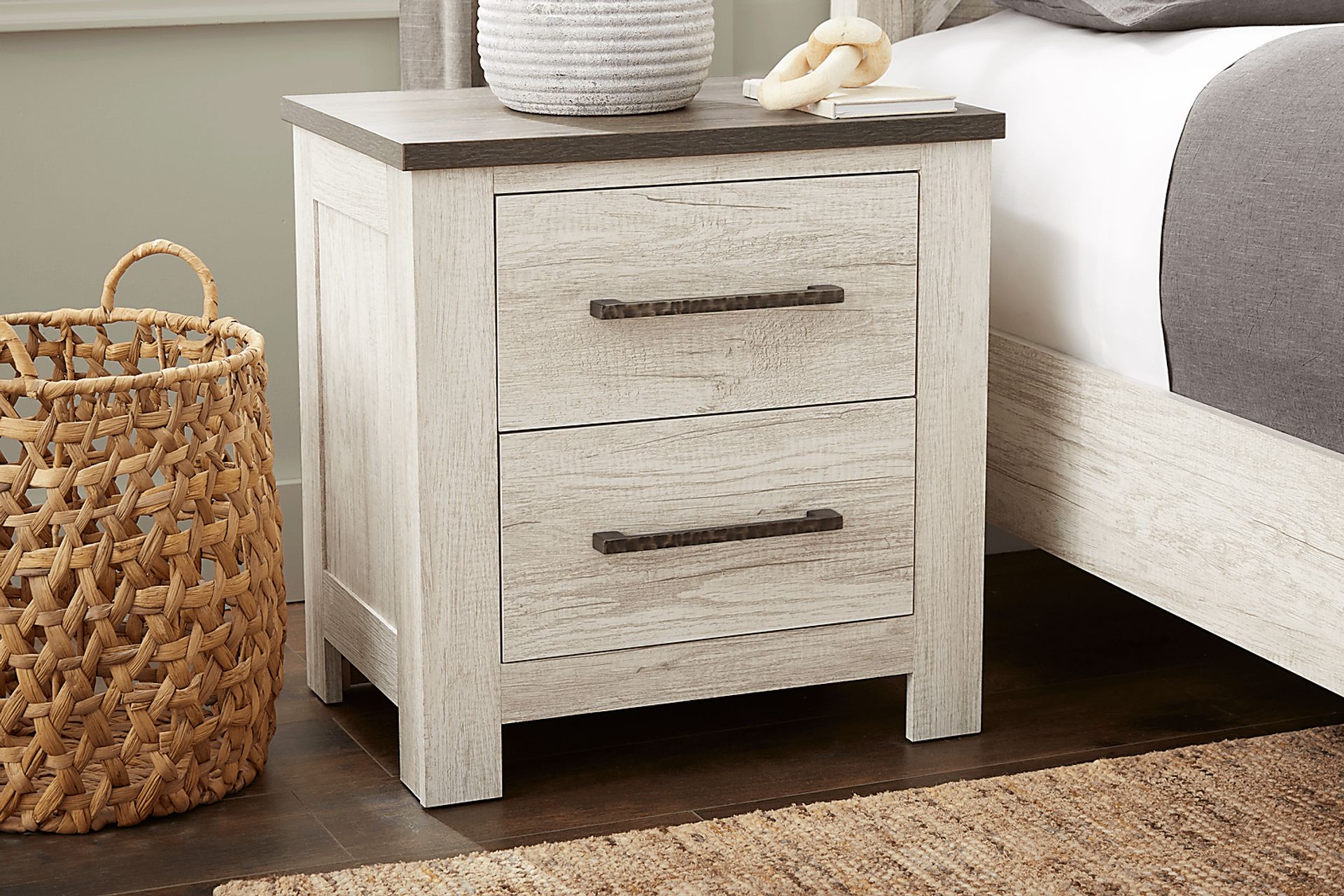 Glen Oaks White Nightstand - Image 3