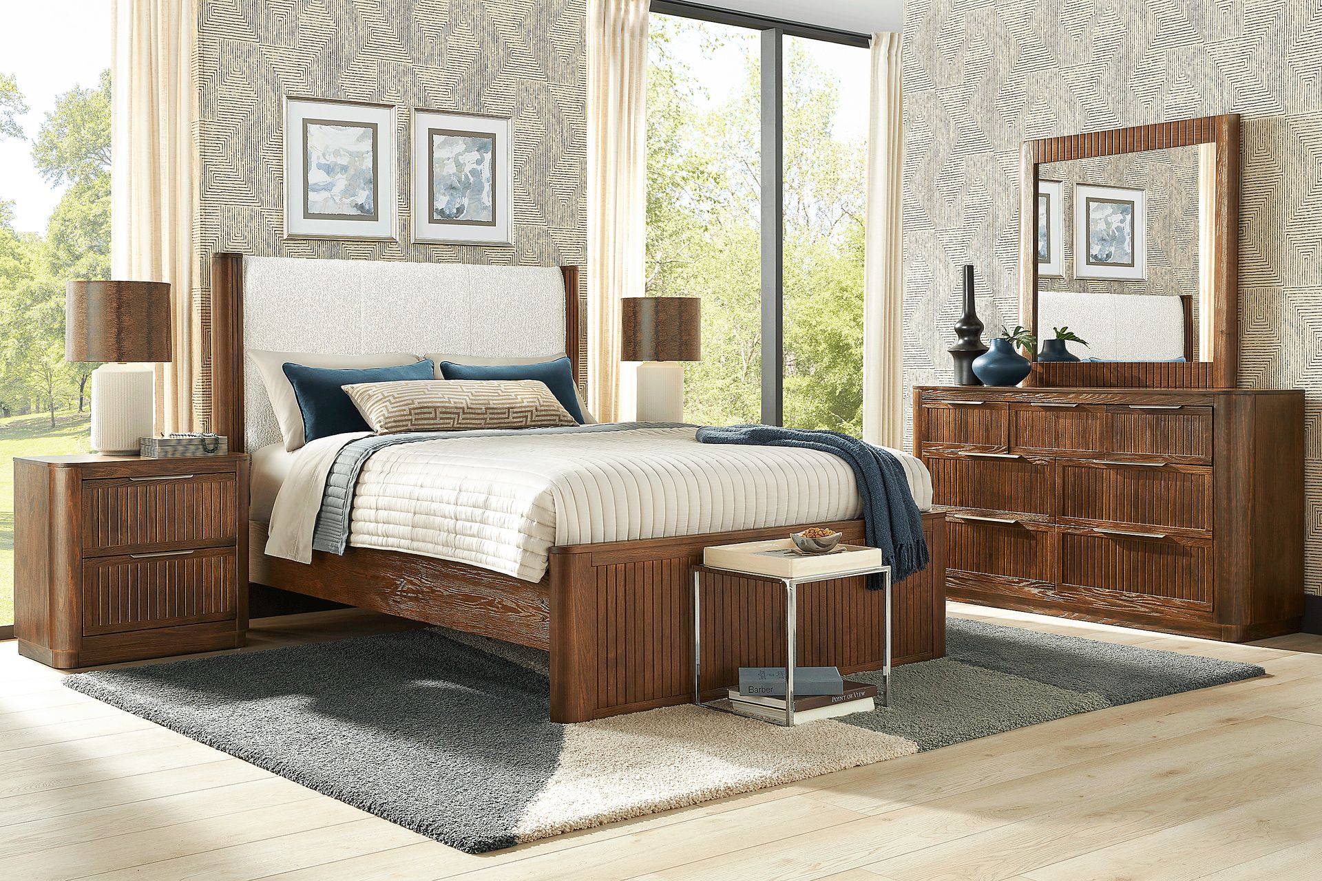 Glenfair Tobacco 5 Pc Queen Upholstered Bedroom - Image 1