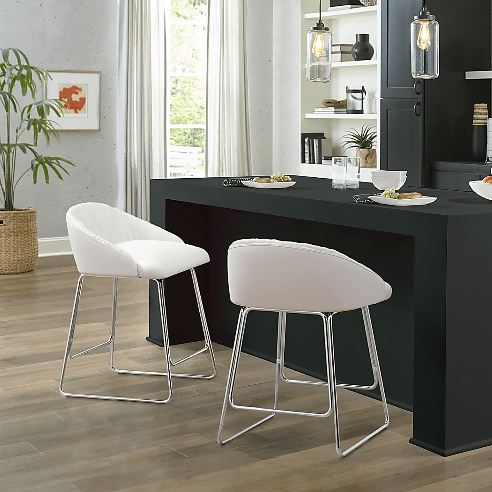 Glenfinnan White Counter Height Stool - Image 10