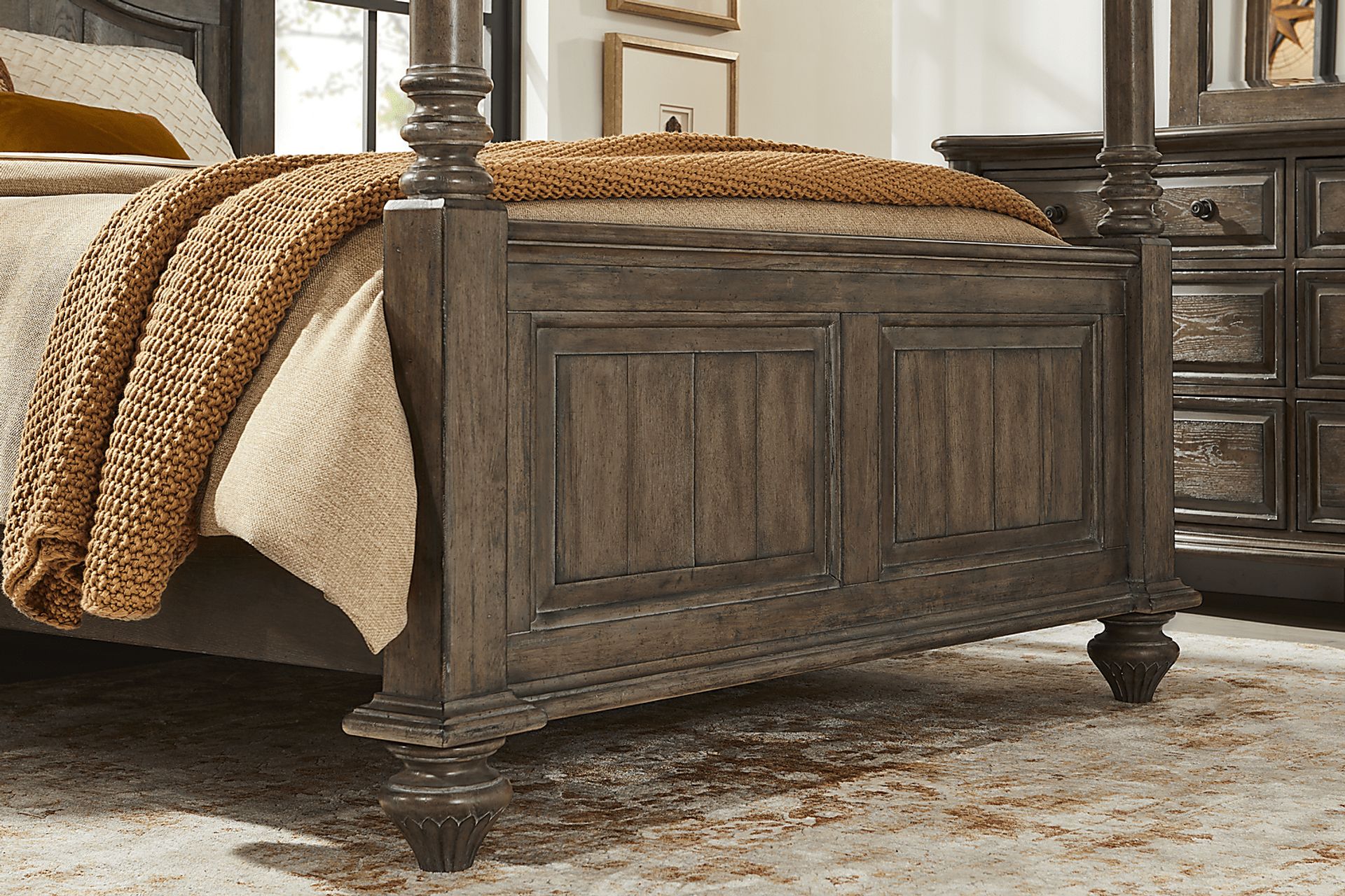 Glenira Lane Brown 5 Pc King Poster Bedroom - Image 4