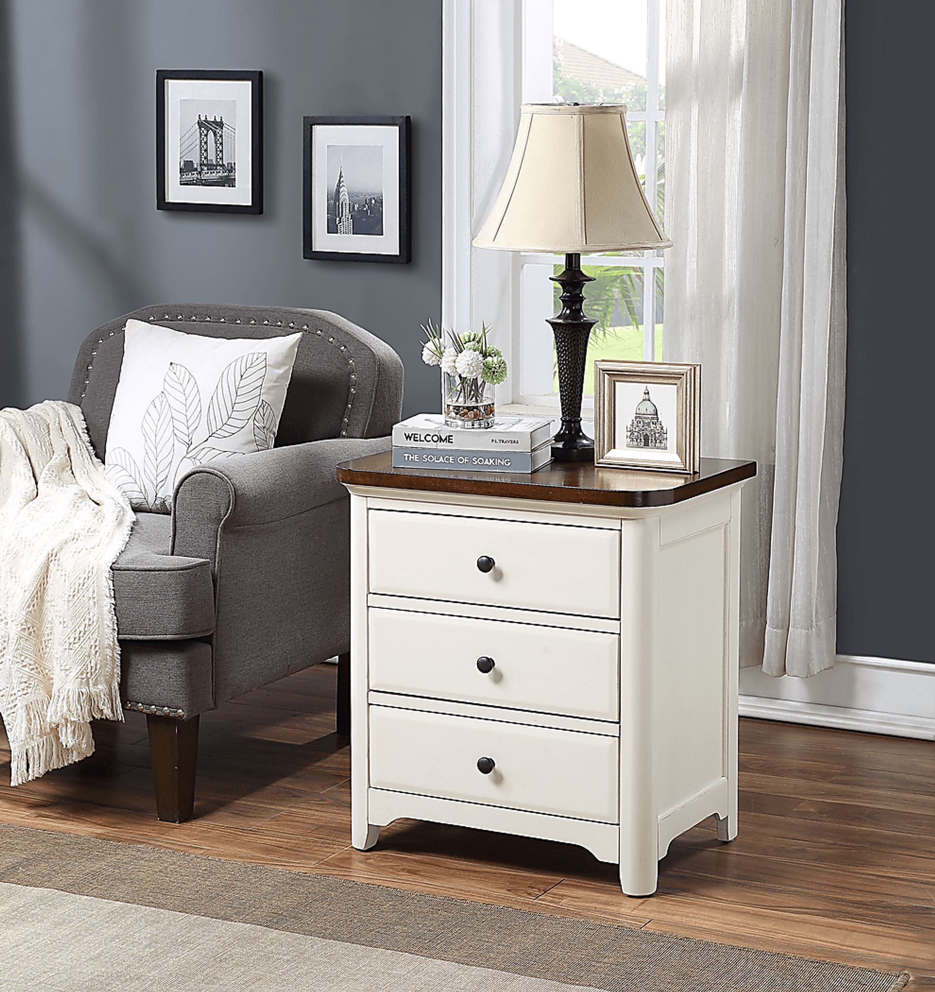 Glisson White End Table - Image 8
