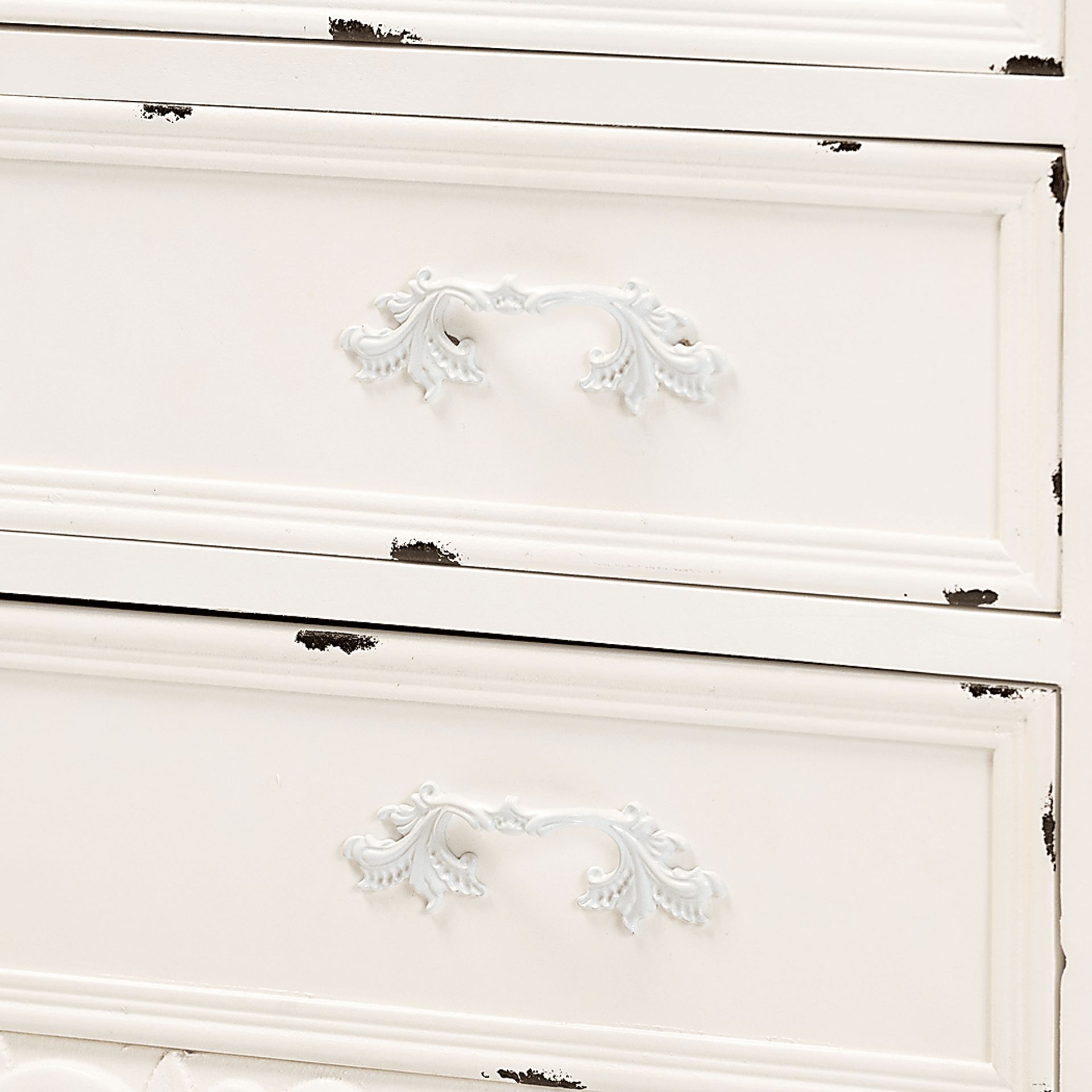 Glyneagle White Chest - Image 6
