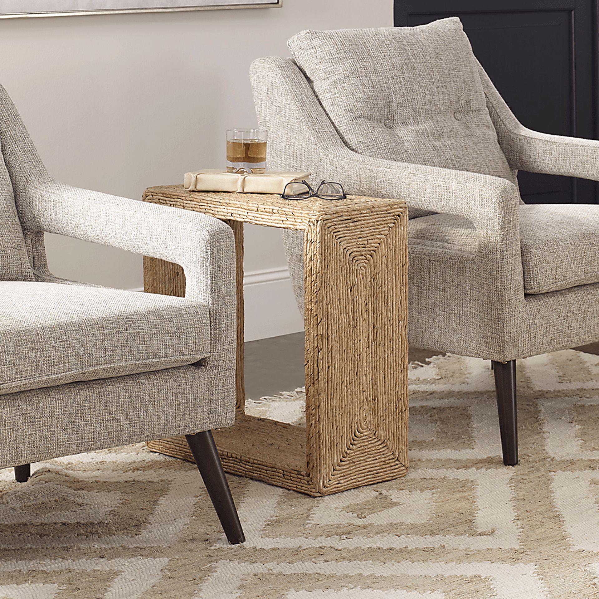 Glynmoore Brown Accent Table - Image 4