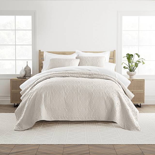 Goldhorn Beige 3 Pc King Quilt Set - Thumbnail - Image 1