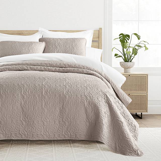 Goldhorn Brown 3 Pc Queen Quilt Set - Thumbnail - Image 3