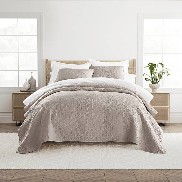 Goldhorn Brown 3 Pc Queen Quilt Set - Thumbnail - Image 1