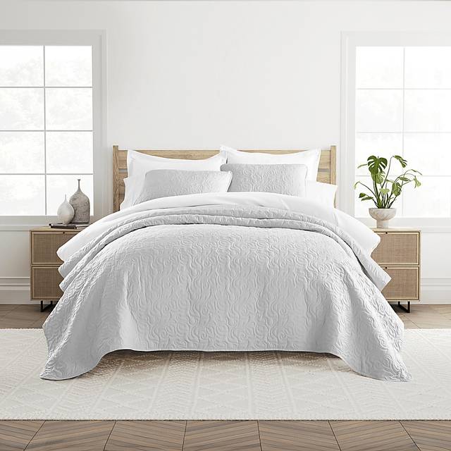 Goldhorn Gray 3 Pc Queen Quilt Set - Thumbnail - Image 1