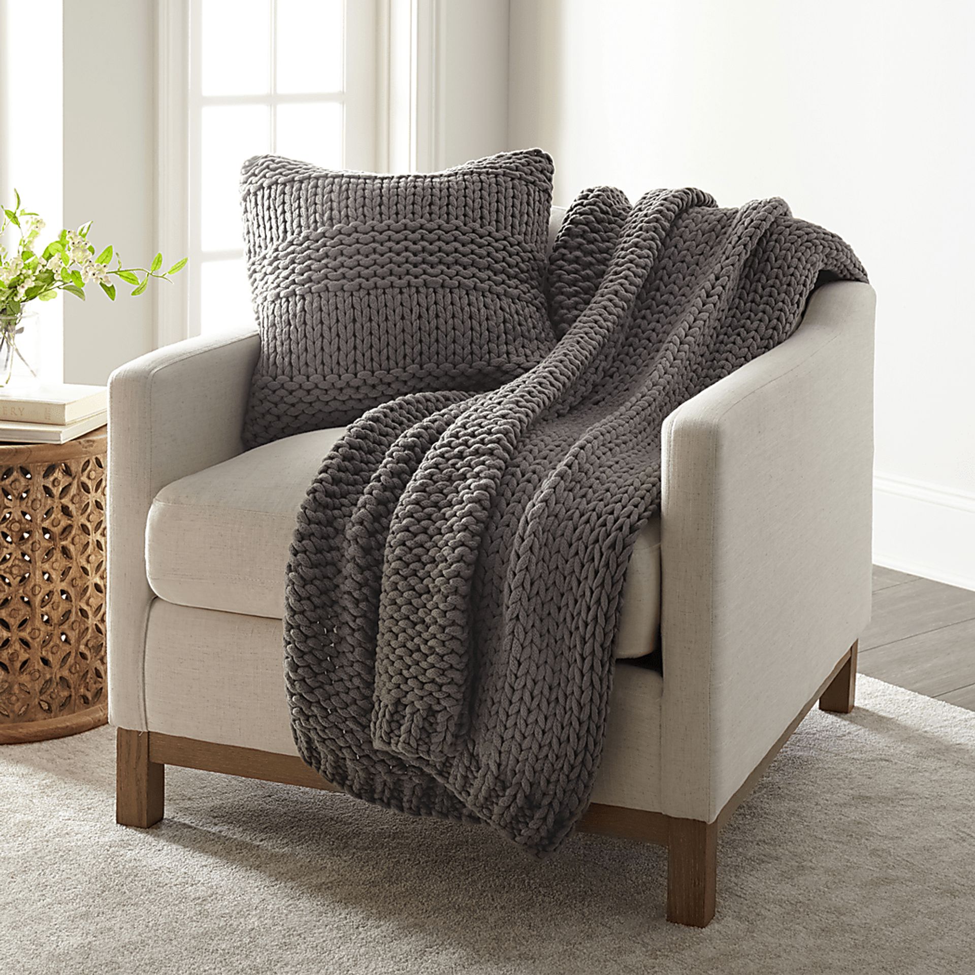 Goldriver Gray Throw Blanket Set - Image 3