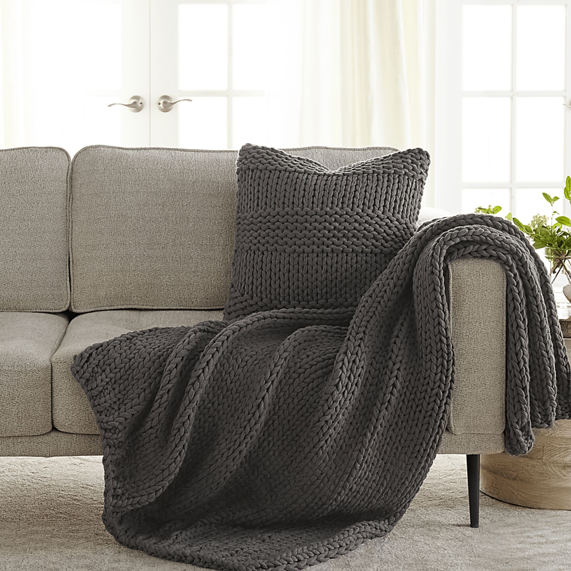 Goldriver Gray Throw Blanket Set - Image 4