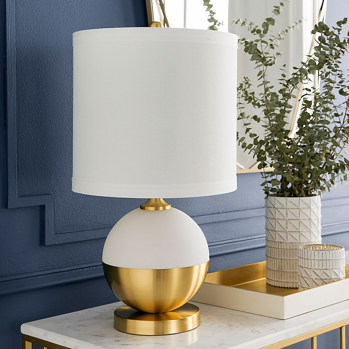 Goolsby Court Gold Yellow Table Lamp | Rooms to Go