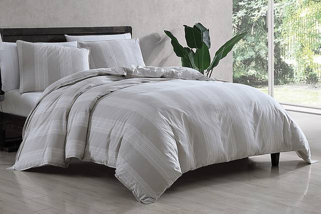 Graegle Gray Ivory 3 Pc King Comforter Set - Thumbnail - Image 1