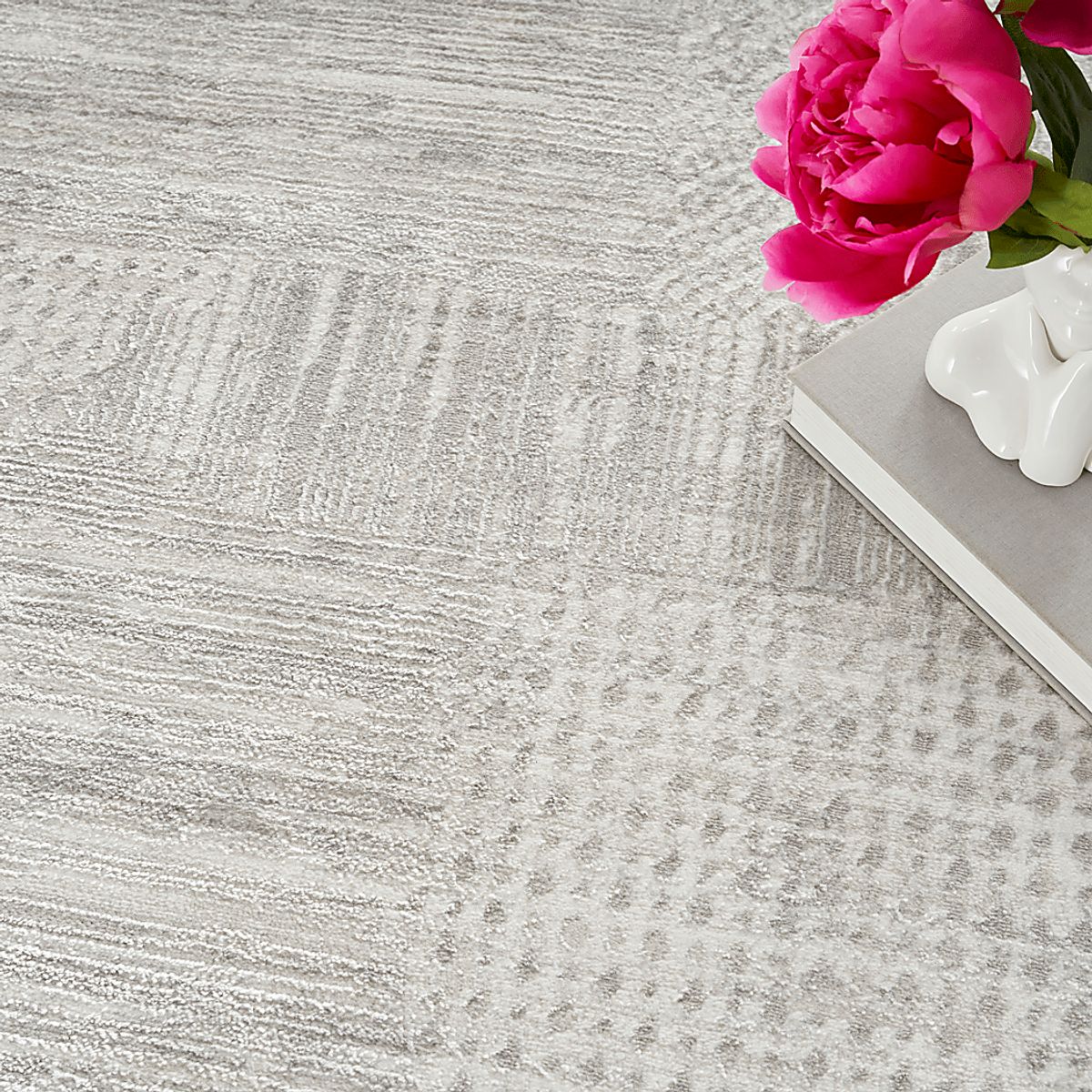 Granway Silver Gray Rugs | Rooms to Go