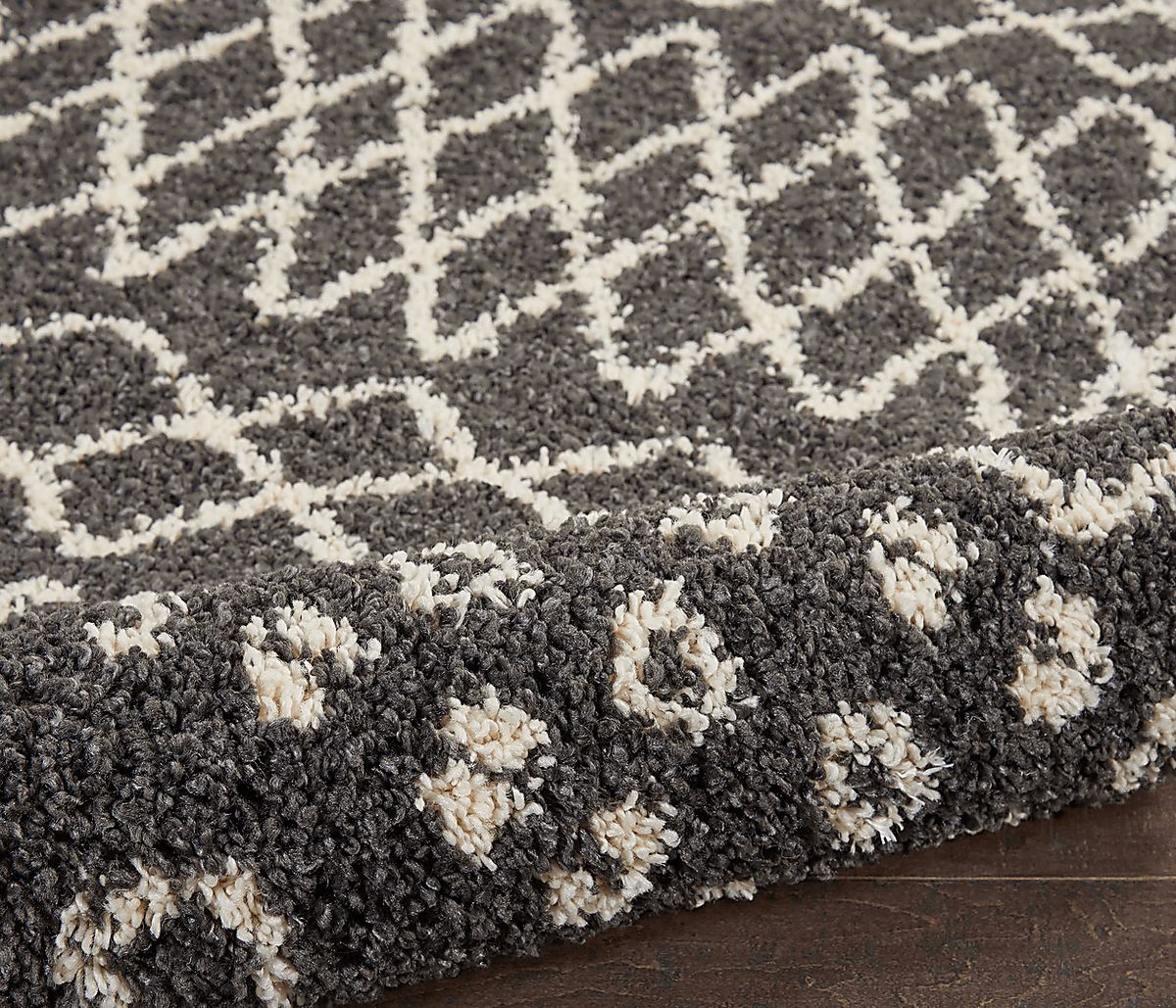 Graphic Patterns Black Polypropylene Fabric Rug | Rooms to Go