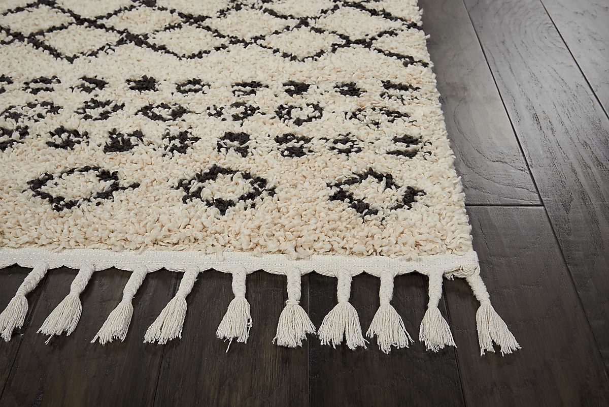 Graphic Patterns White Polypropylene Fabric Rug | Rooms to Go