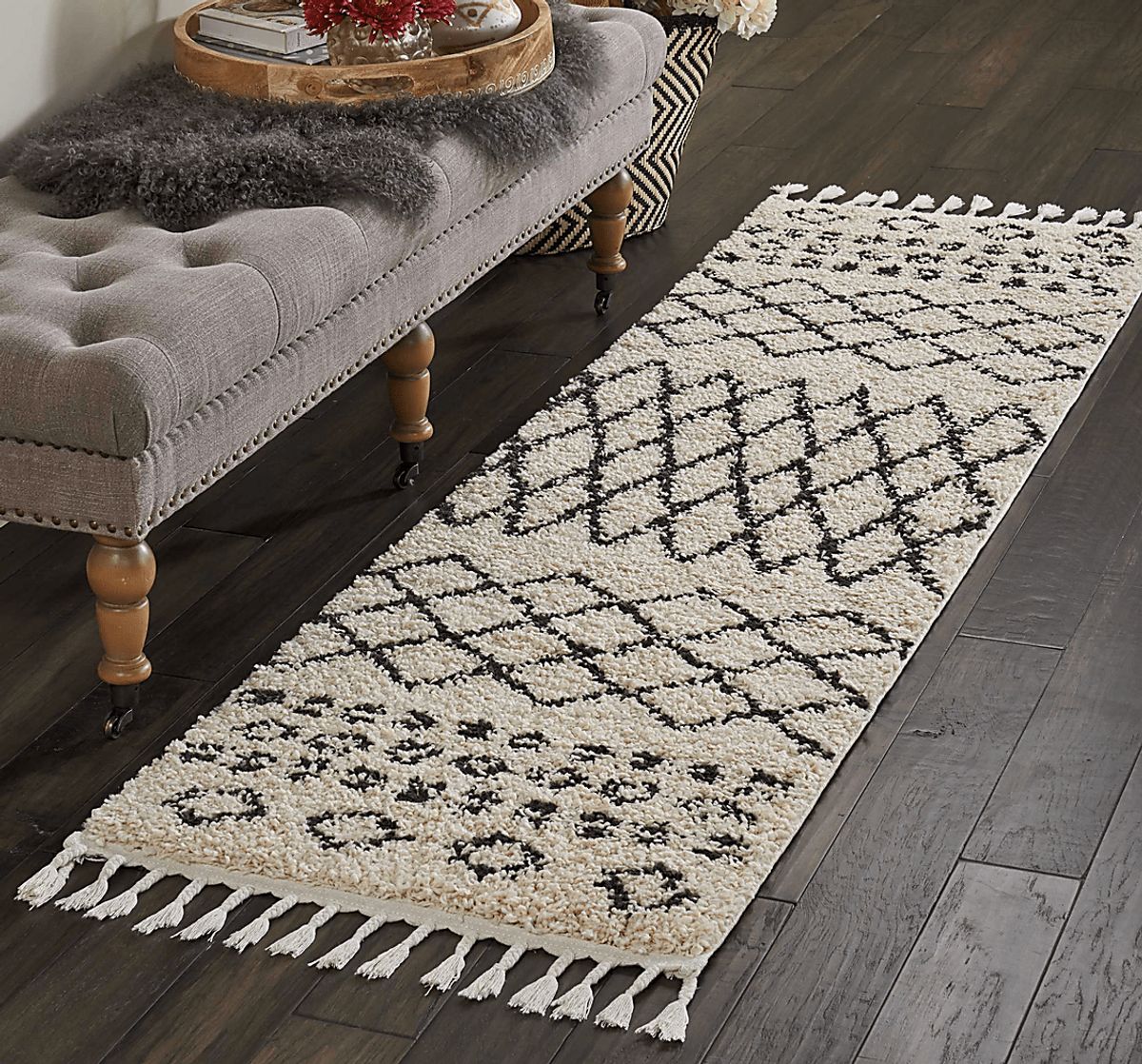 Graphic Patterns White Polypropylene Fabric Rug | Rooms to Go