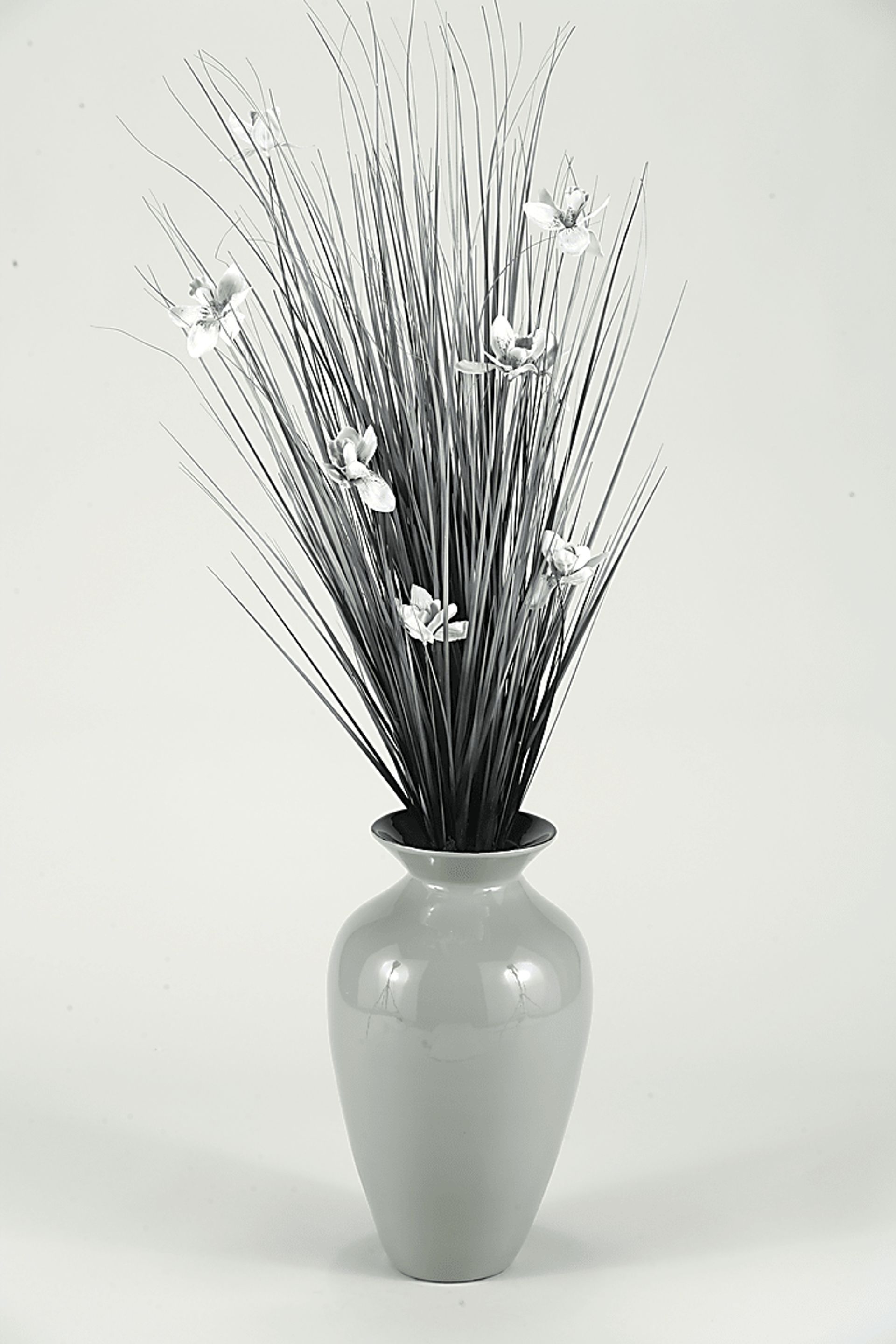 Gray Ting with Gray Blossoms in Spun Bamboo Vase - Image 1