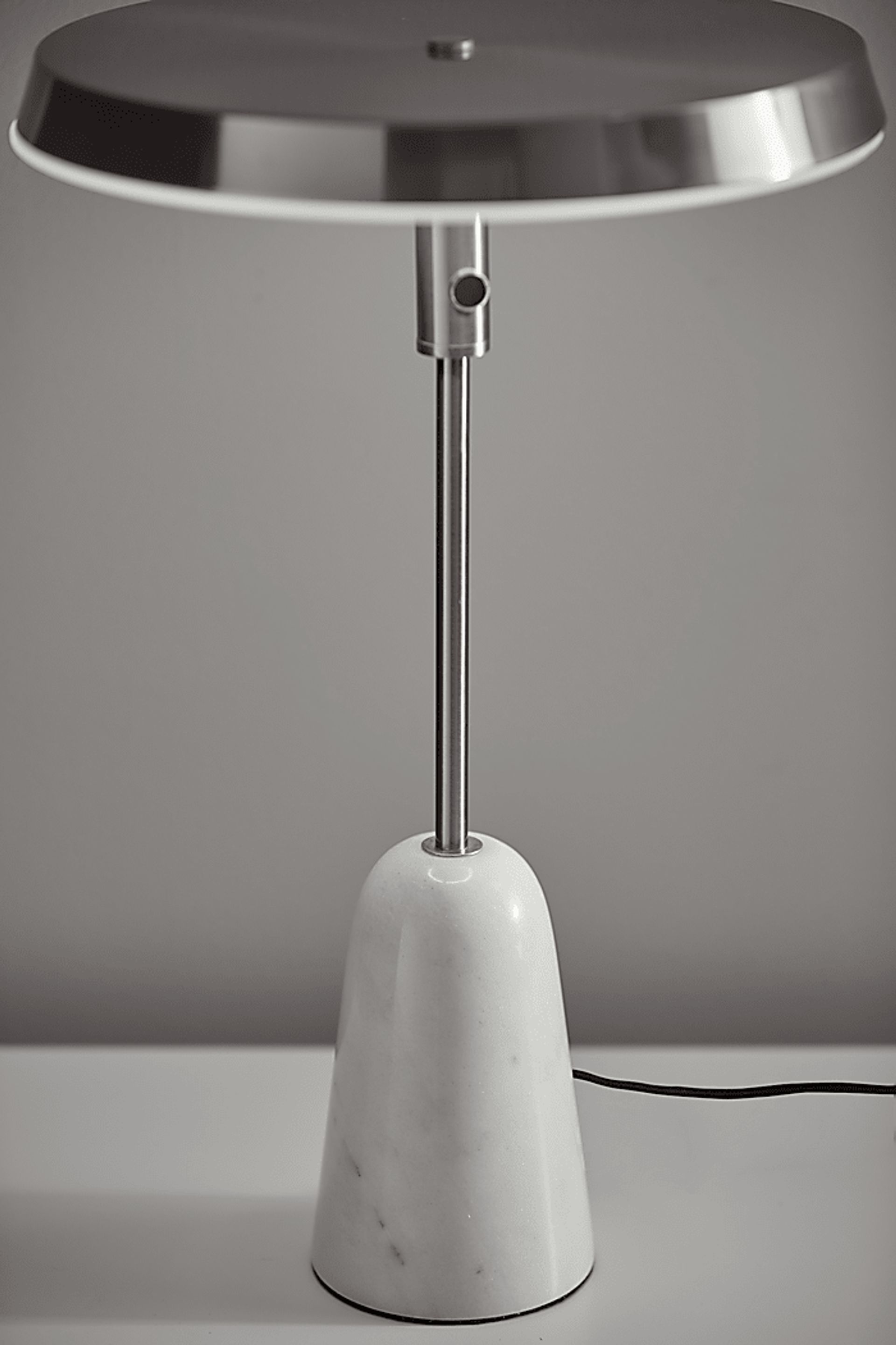 Greenwalt Gray Lamp - Image 3