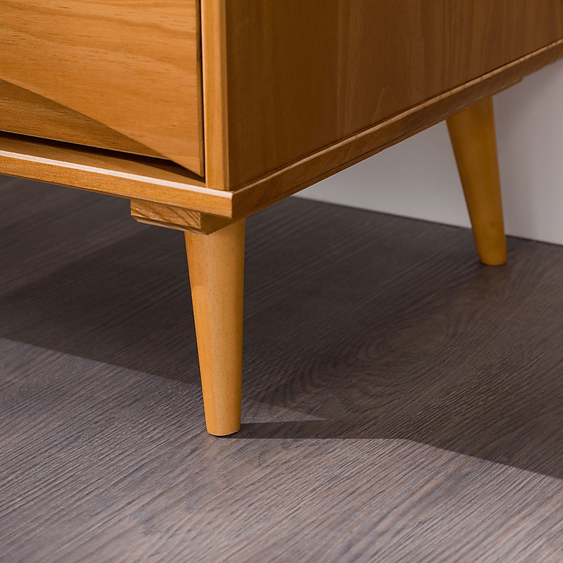 Grevilla Caramel Chest - Image 8