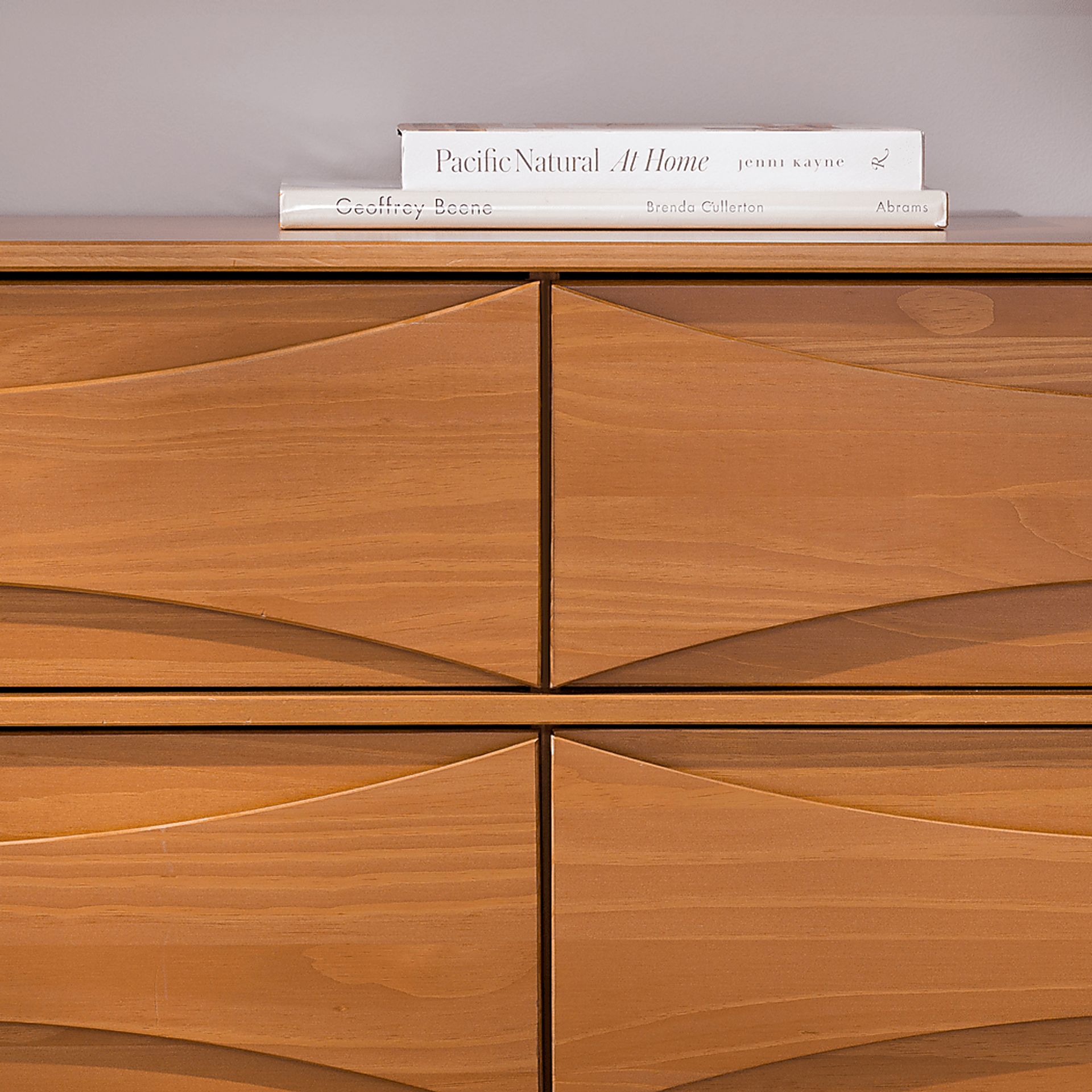Grevilla Caramel Dresser - Image 9