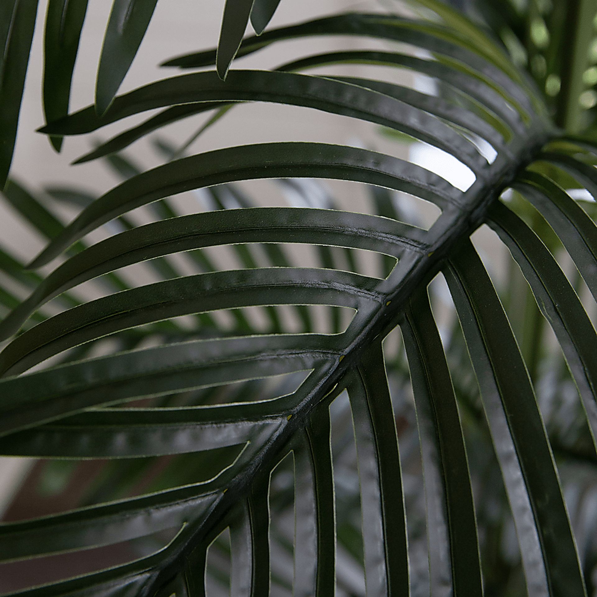 Grivetta Green Tree with Planter - Image 4