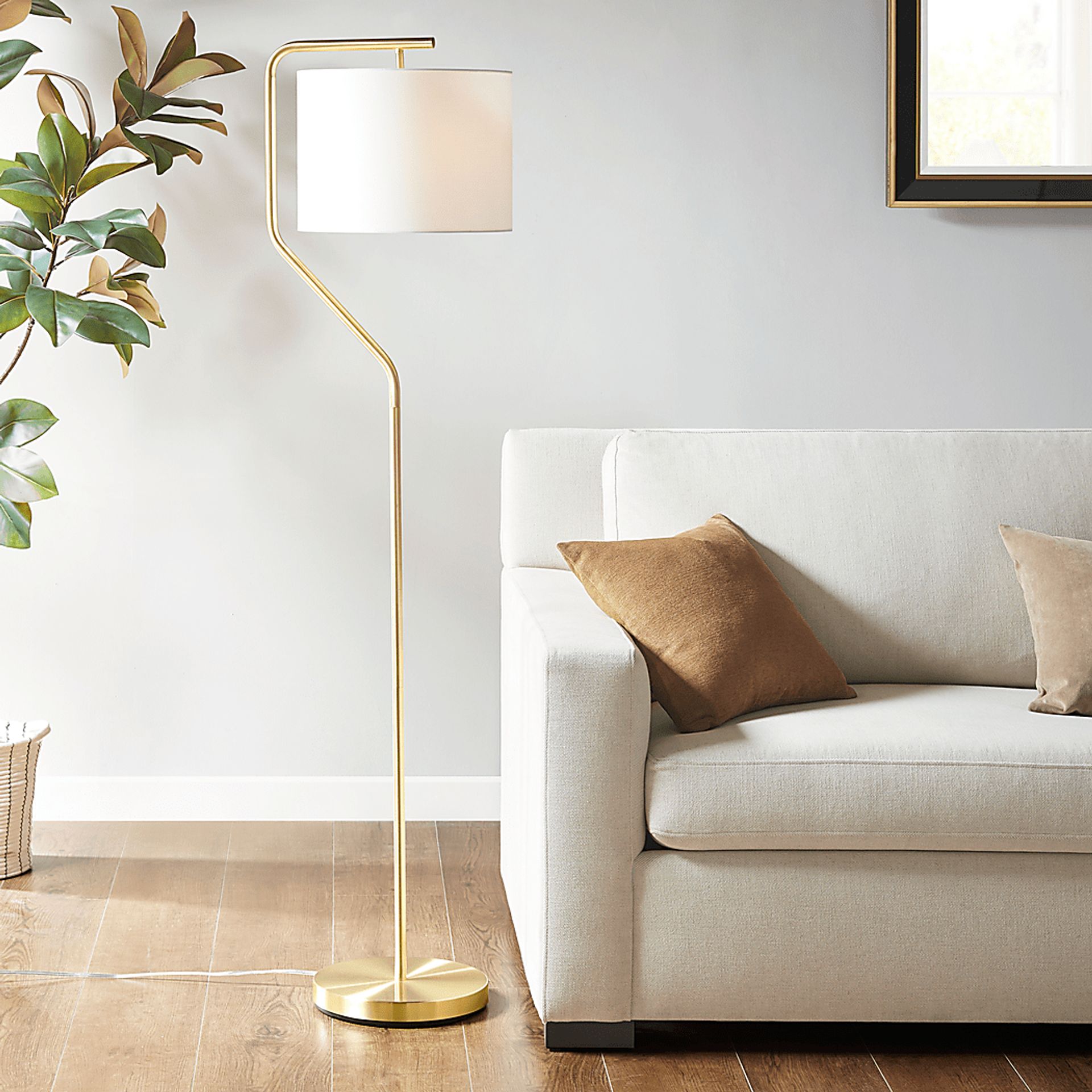Groze Alley Gold Floor Lamp - Image 8