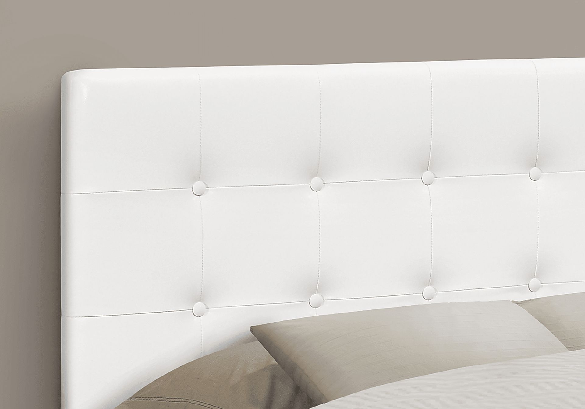 Gullcourt White Full Headboard - Image 2